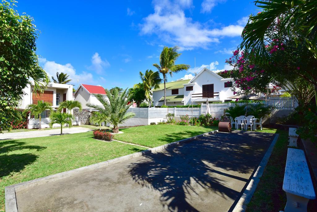 Turquoise Bay Beach Apartments Trou D'Eau Douce Exterior photo