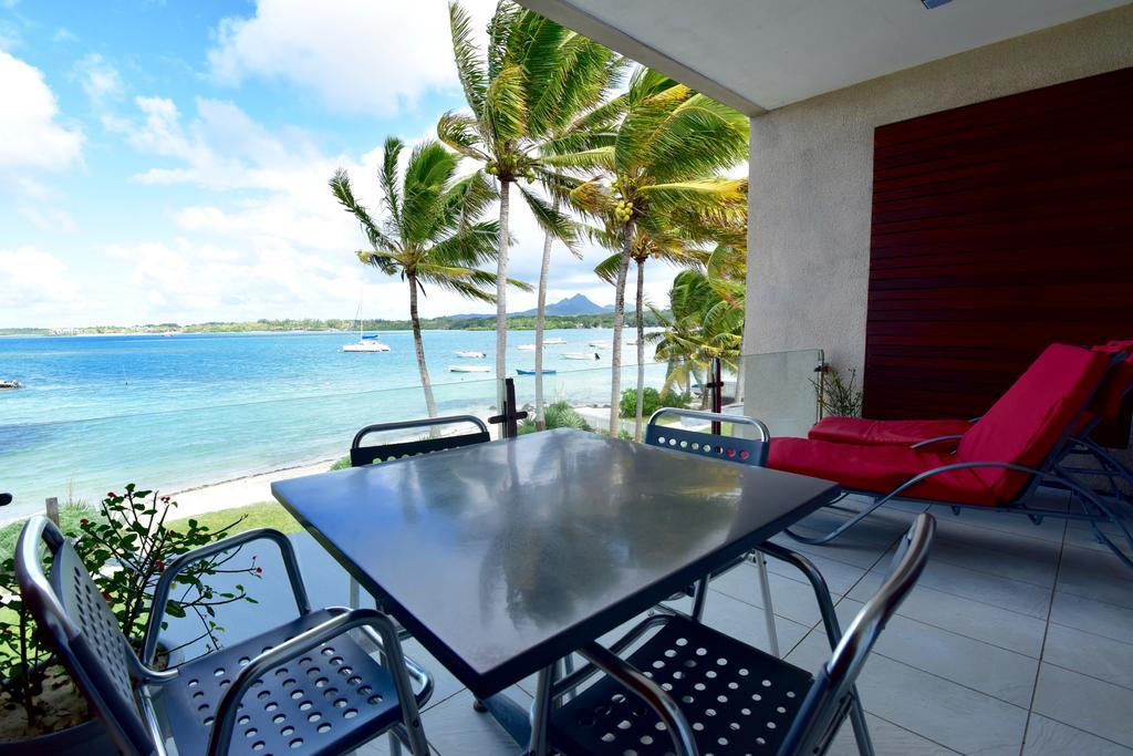Turquoise Bay Beach Apartments Trou D'Eau Douce Exterior photo