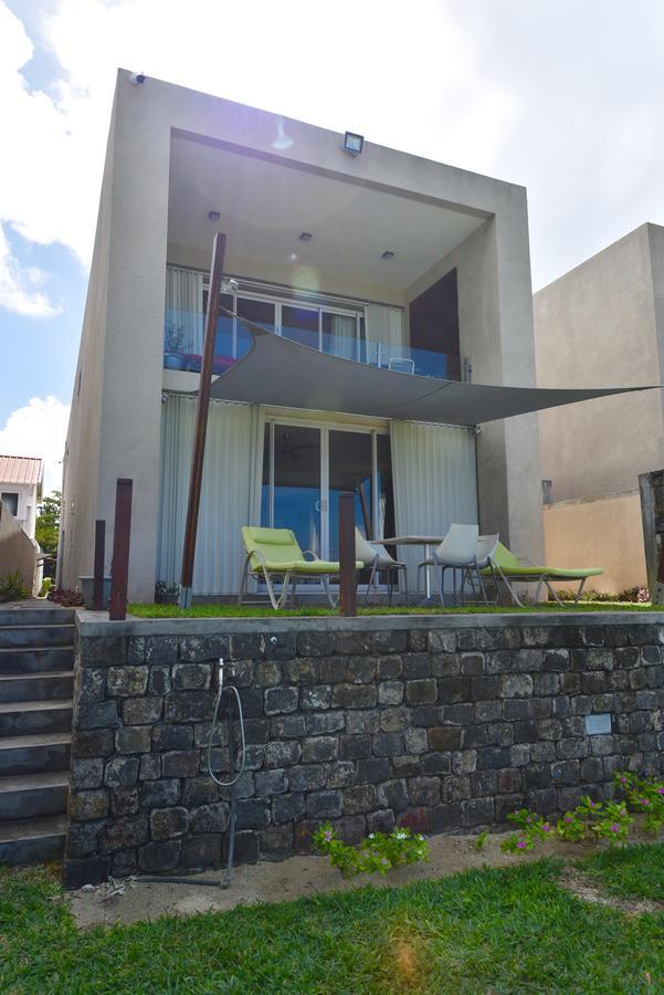 Turquoise Bay Beach Apartments Trou D'Eau Douce Exterior photo